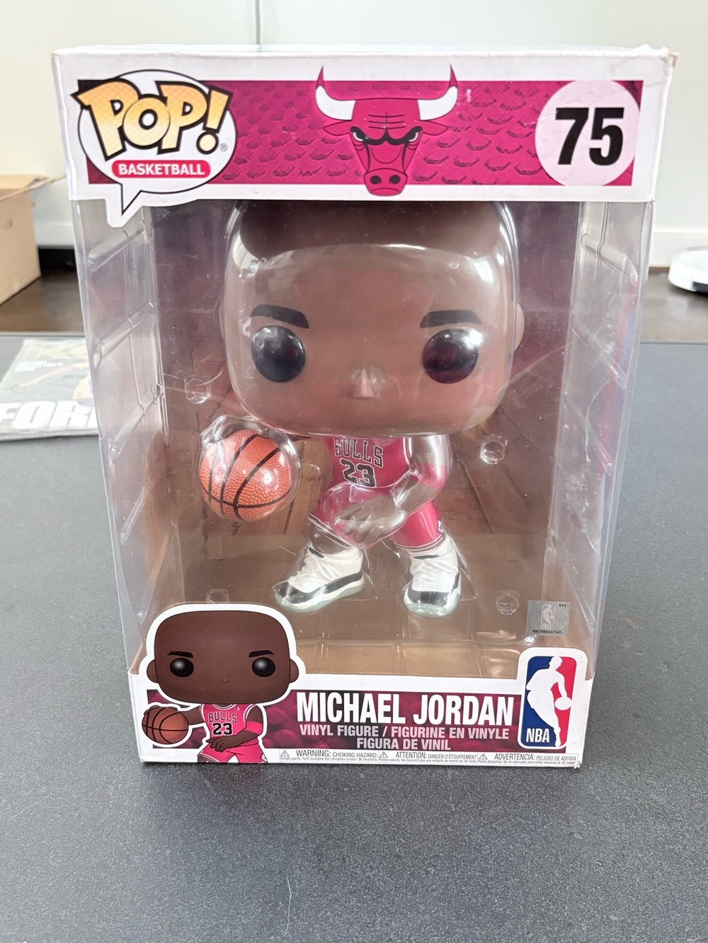 Jumbo Funko Basketball Michael Jordan Vinyl Figure - red Jersey (75)